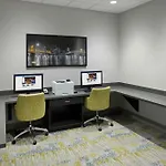 Hampton Inn & Suites Cranberry Township/Mars