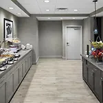 Hampton Inn & Suites Cranberry Township/Mars