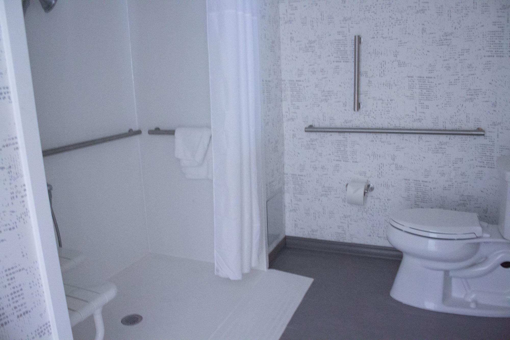 Hampton & Cranberry Township/mars Hotel 3*